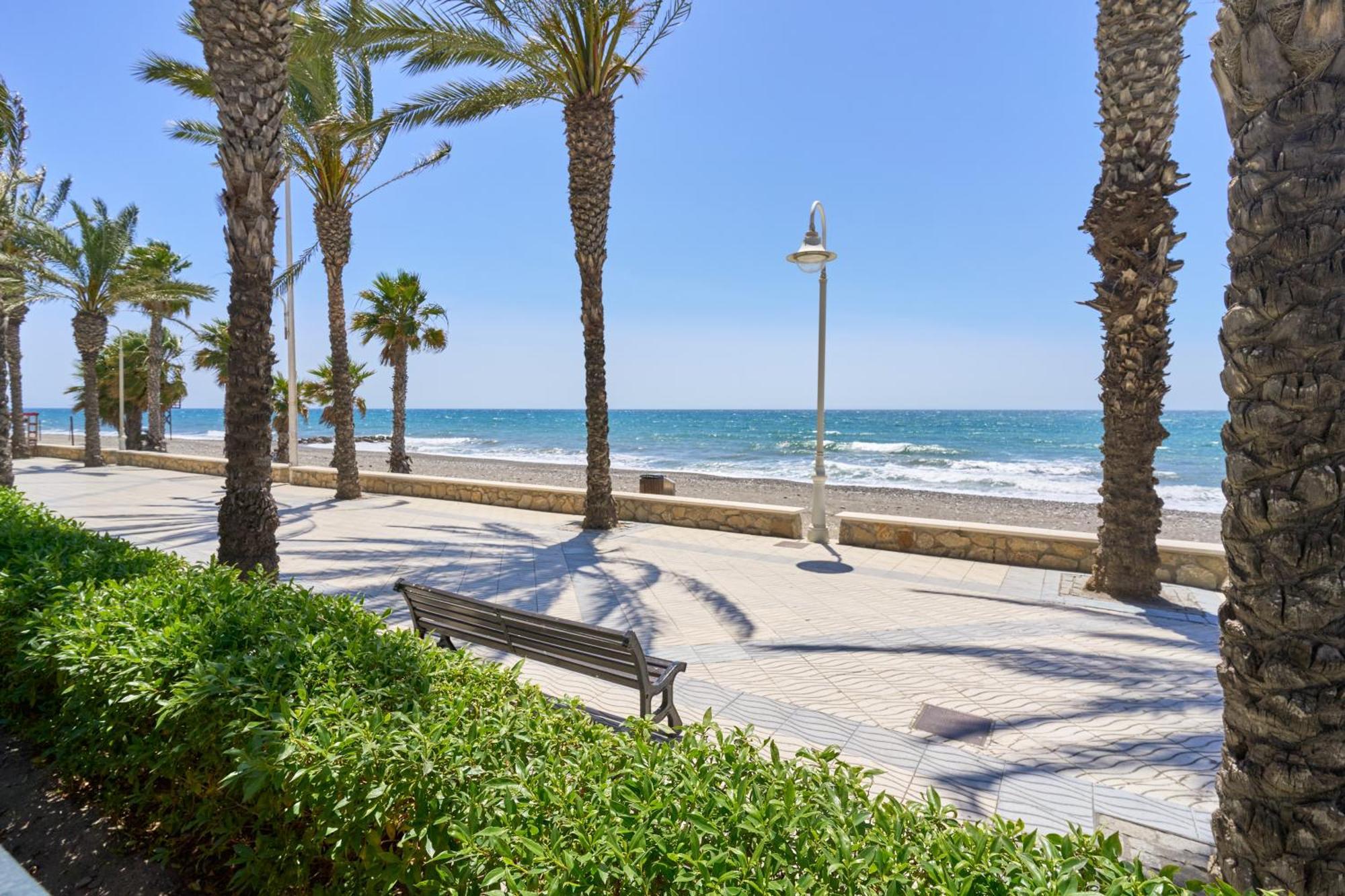 Apartamento Primera Linea Playa Algarrobo Costa Extérieur photo